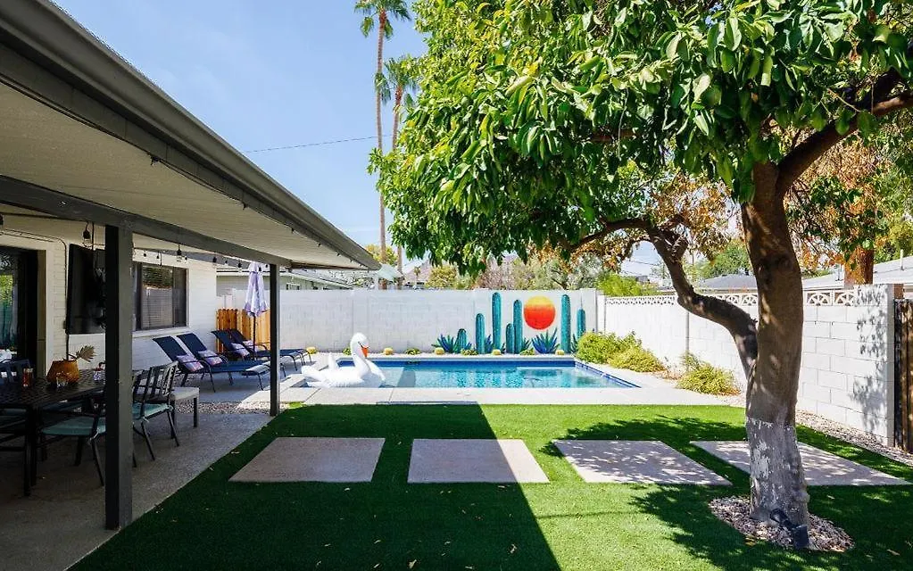 펜션 스코 츠 데일 Old Town Art Deco - Pool&Fire Pit - In Old Town 빌라